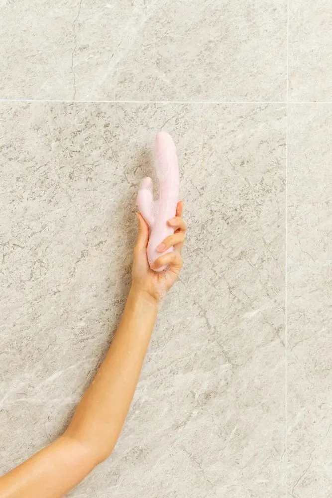 Natural Glow Roxy Vibrator