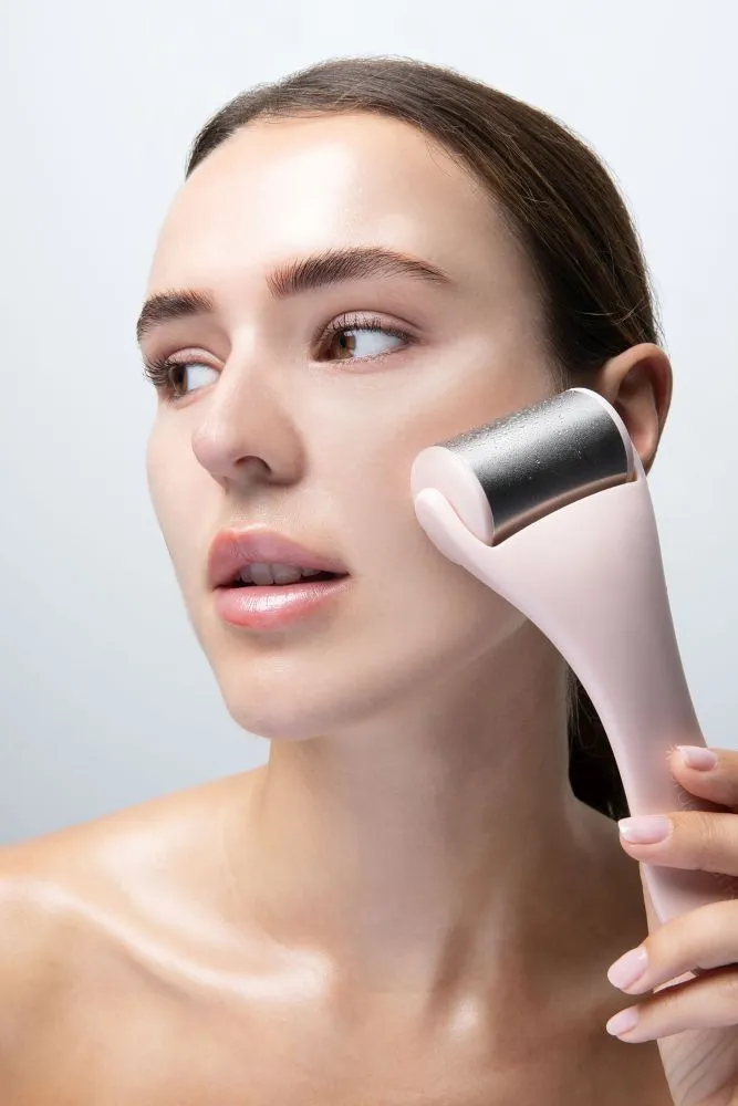 Brushworks Ice Roller