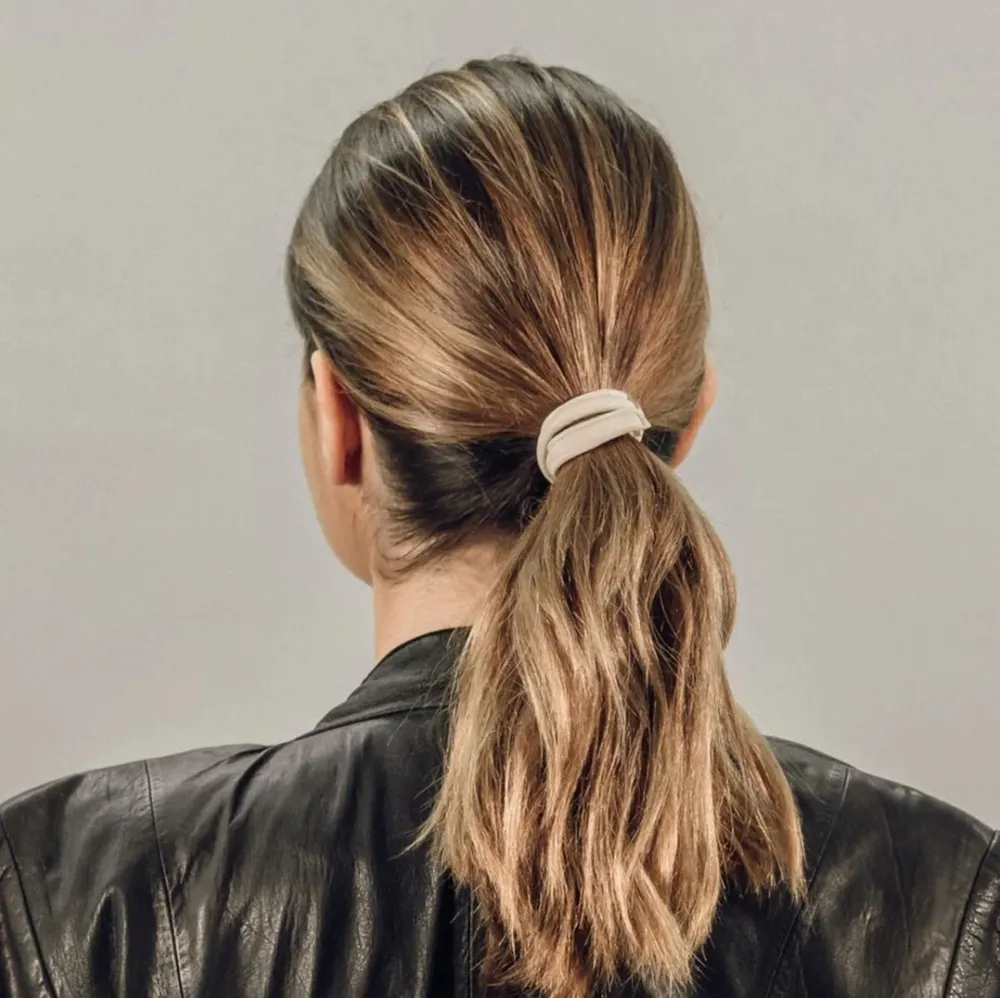 Corinne Leather Band Short Narrow Bendable Cream